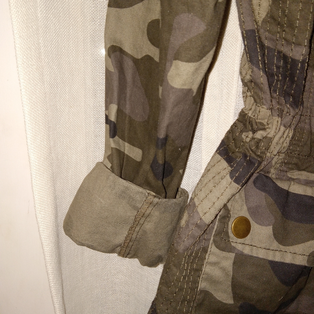 LOVE TREE Camo Jacket - Picture 8 of 8